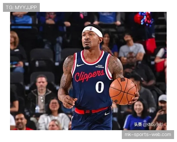 比尔回归单打核心，直面对手一号得分更高效