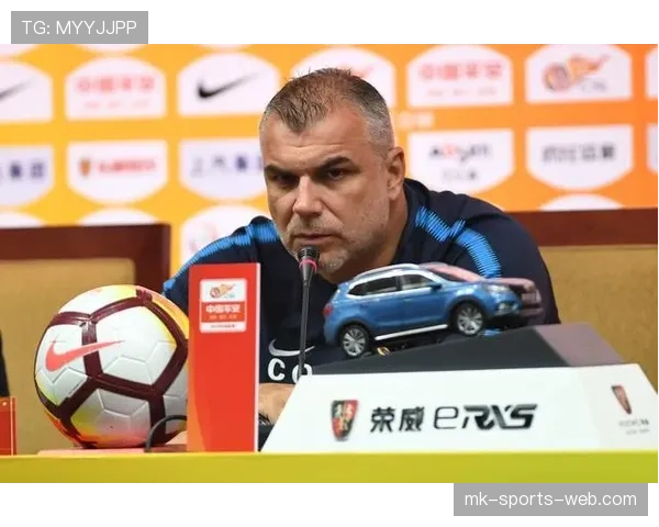 尤文图斯防守问题不在能力，而在攻守平衡失衡影响整体表现